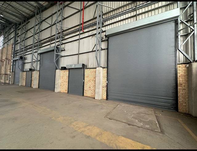 22,510M² WAREHOUSE TO LET IN MOSTYN PARK